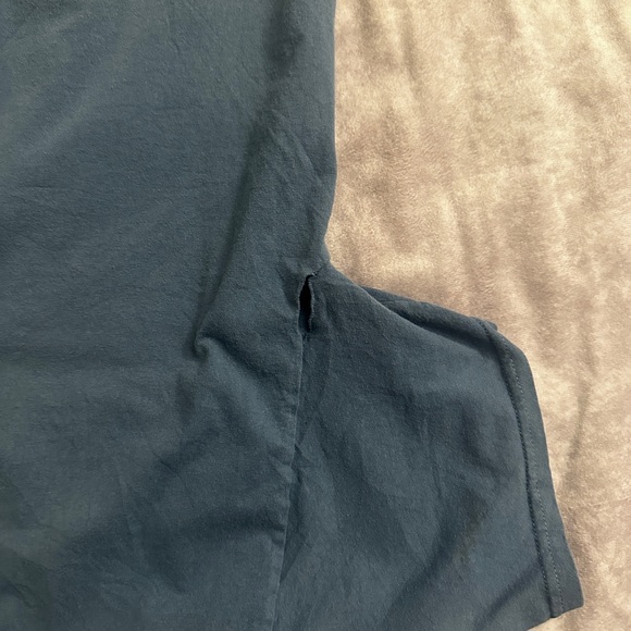 Universal Studio T-Shirt in Blue color, Size L - Picture 3 of 3